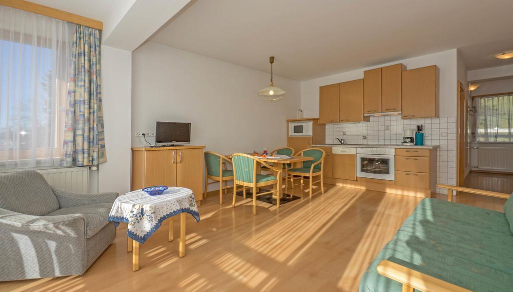 Haus Schluder - Familie Stanitzer Hotel ไวส์เซินซี ห้อง รูปภาพ