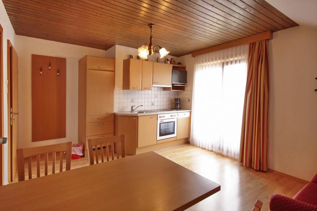 Haus Schluder - Familie Stanitzer Hotel ไวส์เซินซี ห้อง รูปภาพ